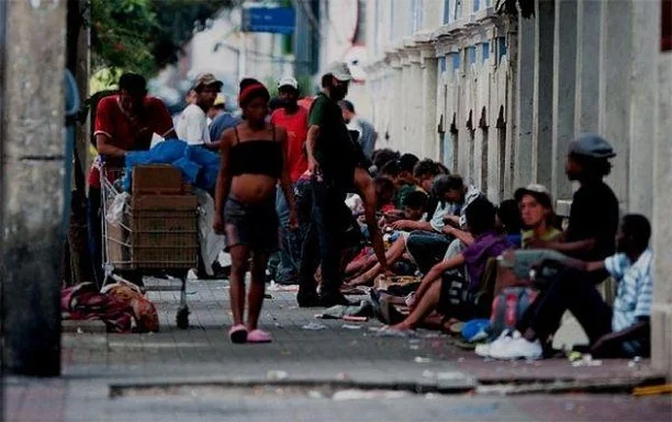 📳 Cidade de Deus | Cracolândia Ameaça Vizinhança "Relato pessoal: Chegando do trabalho ontem a noite 22:30, passando embaixo