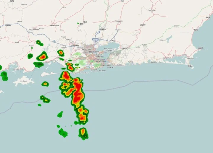 CHUVA JÁ JÁ VAI COMEÇAR PELA ZONA OESTE - O Alerta Rio informa que núcleos de chuva moderada a forte já atuam sobre a baía