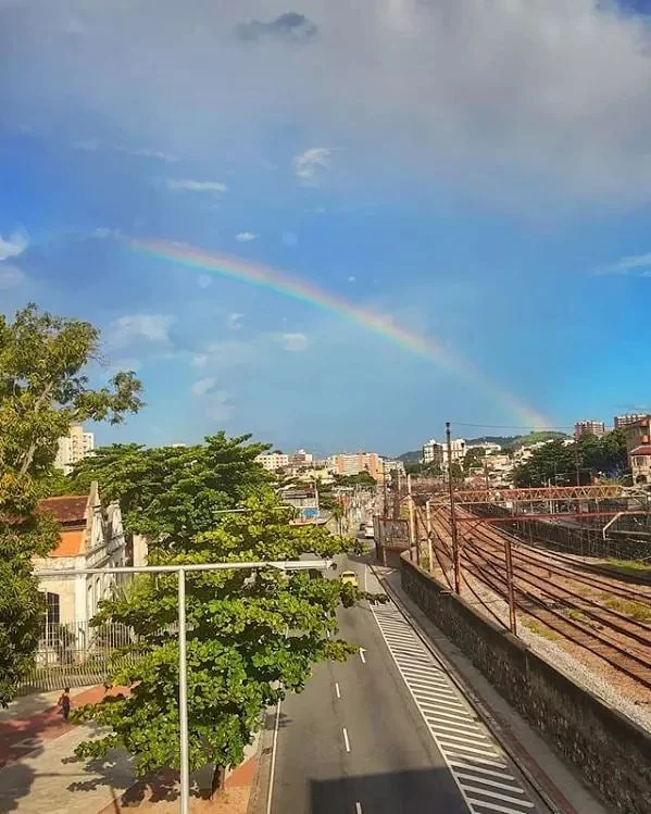 ☀️ PREPARADOS PARA OS 40°C PREVISTOS PARA ESTA TERÇA-FEIRA NO RIO?