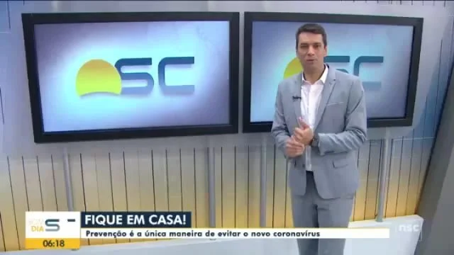 Polícia faz 'tempestade de areia' para espantar banhistas em SC