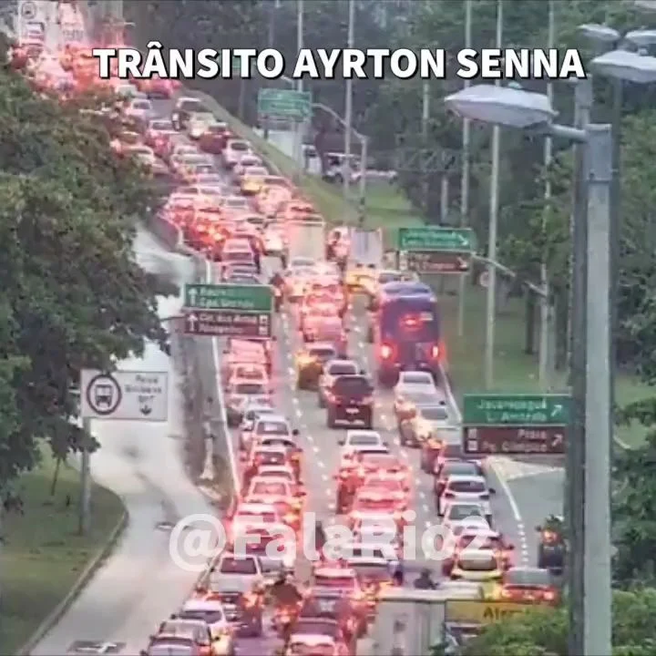 BARRA  ENTORNO DO VIA PARQUE: da Av das Américas para Av Ayrton Senna, motoristas enfrentam trânsito com retenções: