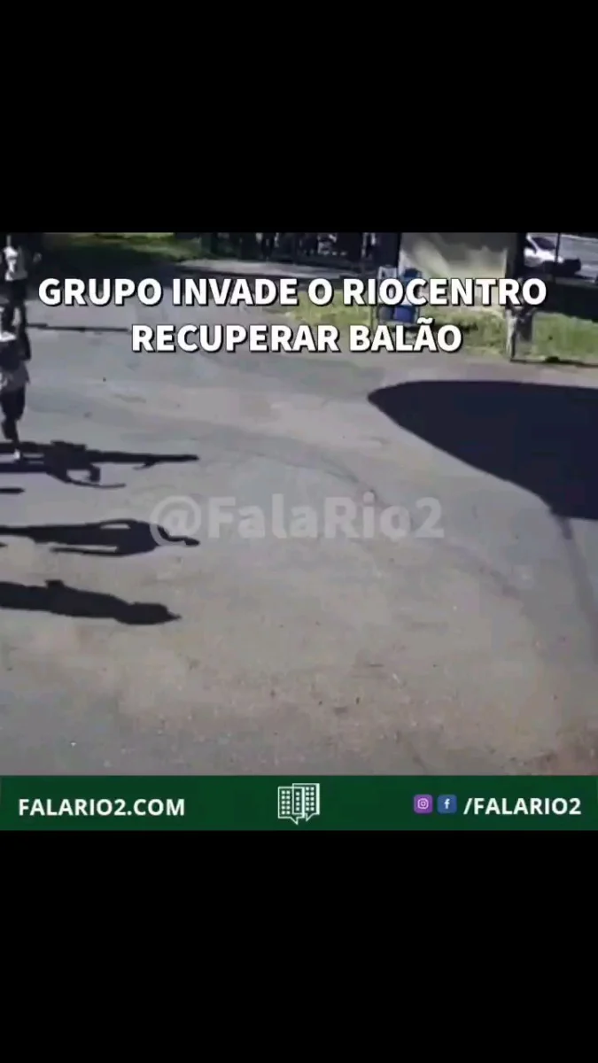 Cerca de 30 pessoas invadiram o Centro de Convenções do Riocentro, na Barra da Tijuca, Zona Oeste do Rio, para recuperar um