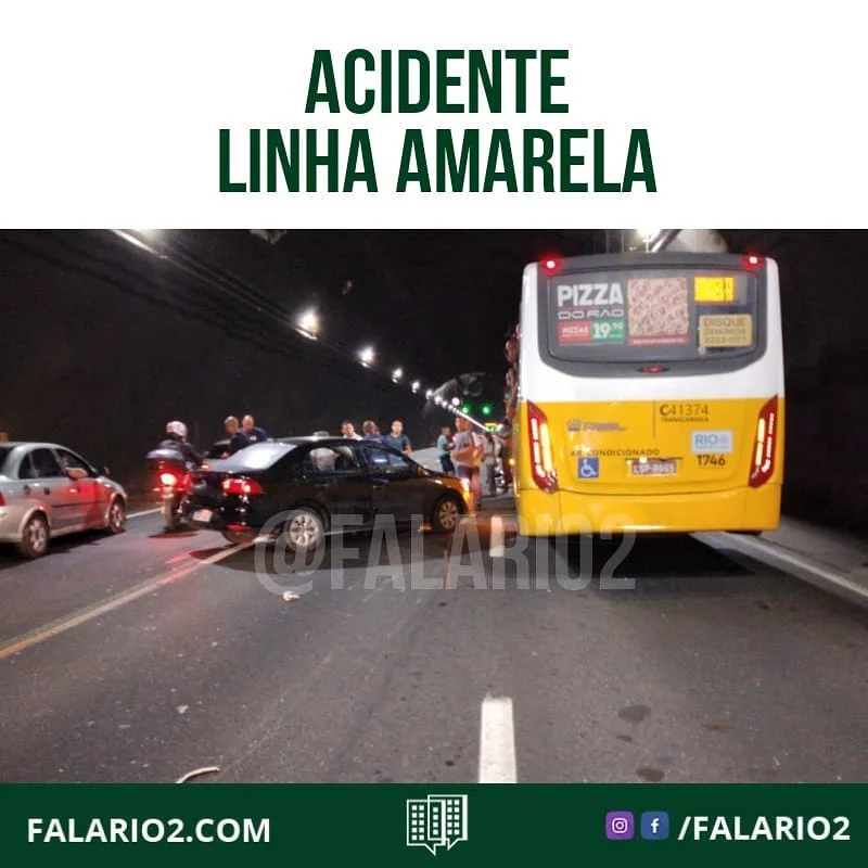 20:41 LINHA AMARELA  Acidente envolvendo carro, moto e ônibus ocupa duas faixas da via, no sentido Fundão, no interior do