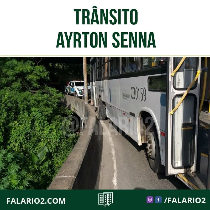 16:35 GARDÊNIA AZUL  Ônibus enguiçado ocupa uma faixa do Giro do Cebolinha, próximo à alça de acesso à Av.