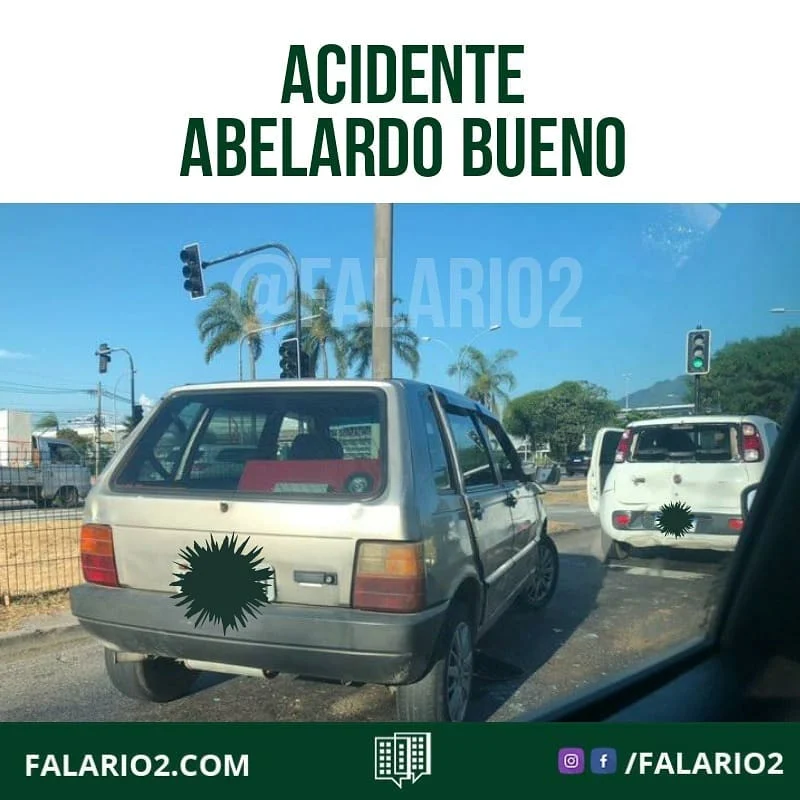 17:15 - dois carros colidiram em frente a Rede Sarah (sentido Barra) na Abelardo Bueno.