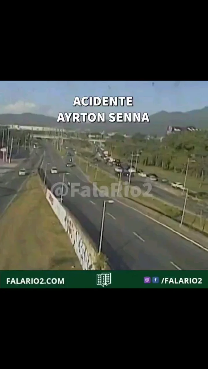 17:30 - 20/01 -AV AYRTON SENNA  ALTURA DO UPTOWN: uma faixa ocupada no sentido Linha Amarela.
