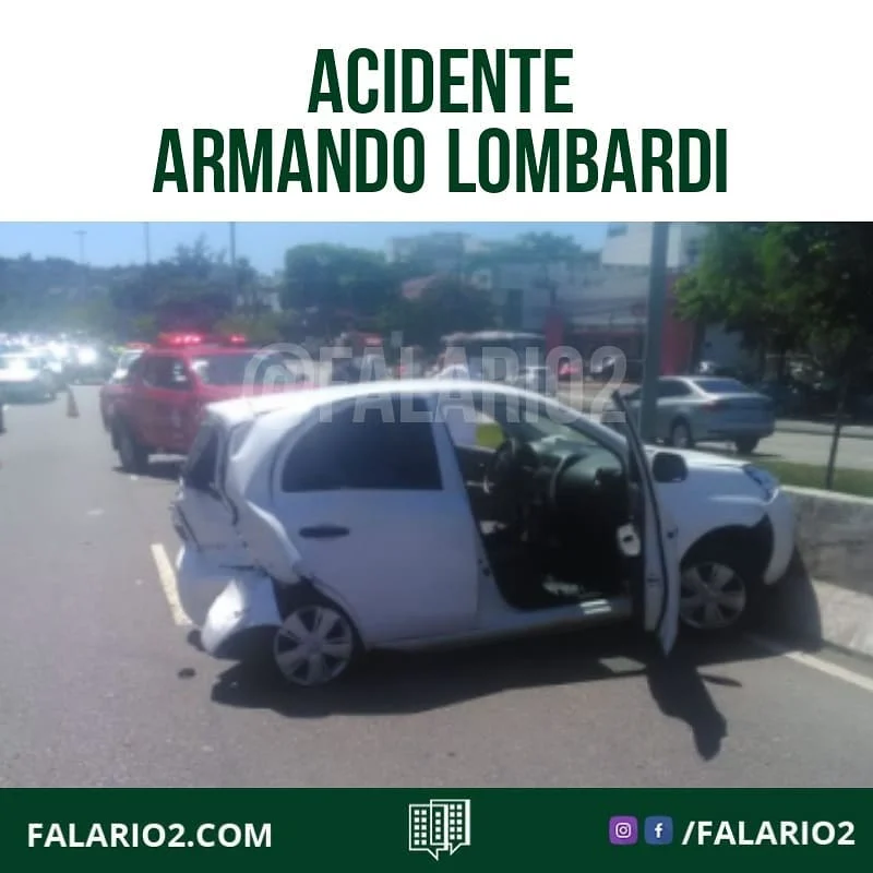 10:33 AVENIDA ARMANDO LOMBARDI Dois carros bateram na via, altura da Est.