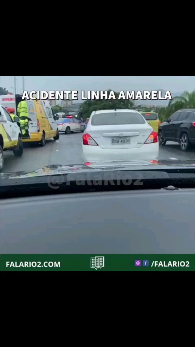 07:30 LINHA AMARELA  FREGUESIA - Um caminhão tombou, no sentido Barra, na altura da Estrada do Pau-Ferro.