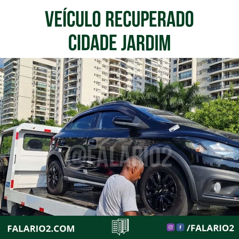 "Guarnição do 18° BPM quando em patrulhamento, foi alertada para verificar um automóvel, que estava estacionado a alguns