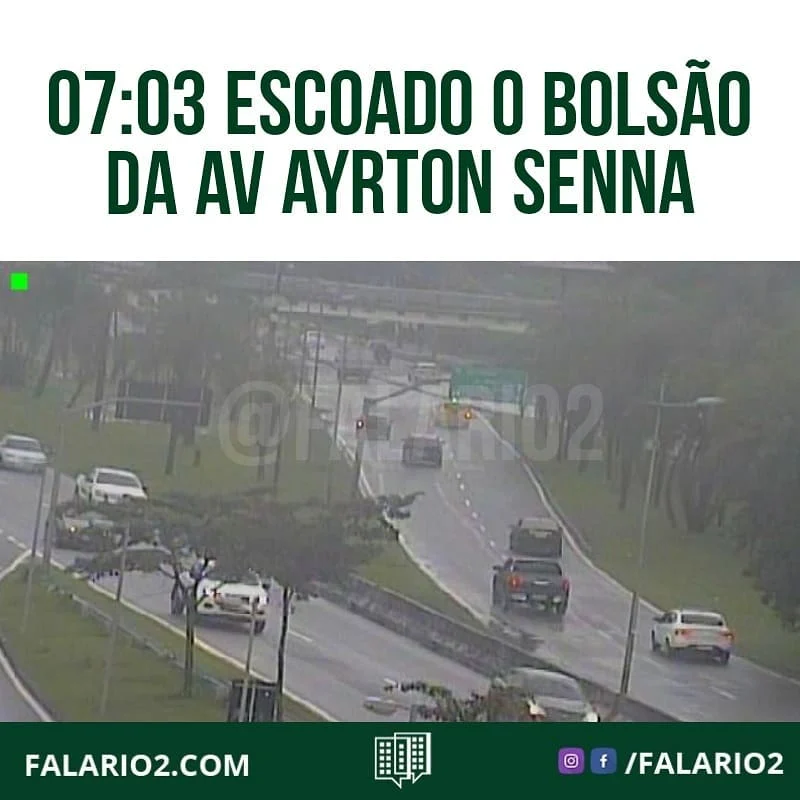 ESCOADO o bolsão da Av Ayrton Senna, altura da Linha Amarela, na Gardênia Azul, sentido Fundão.