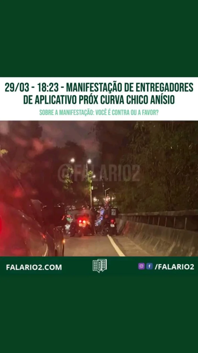 Em protesto pelos custos e pelas condições de trabalho, motoboys fecharam a ponte antes da curva chico anísio, na barra da
